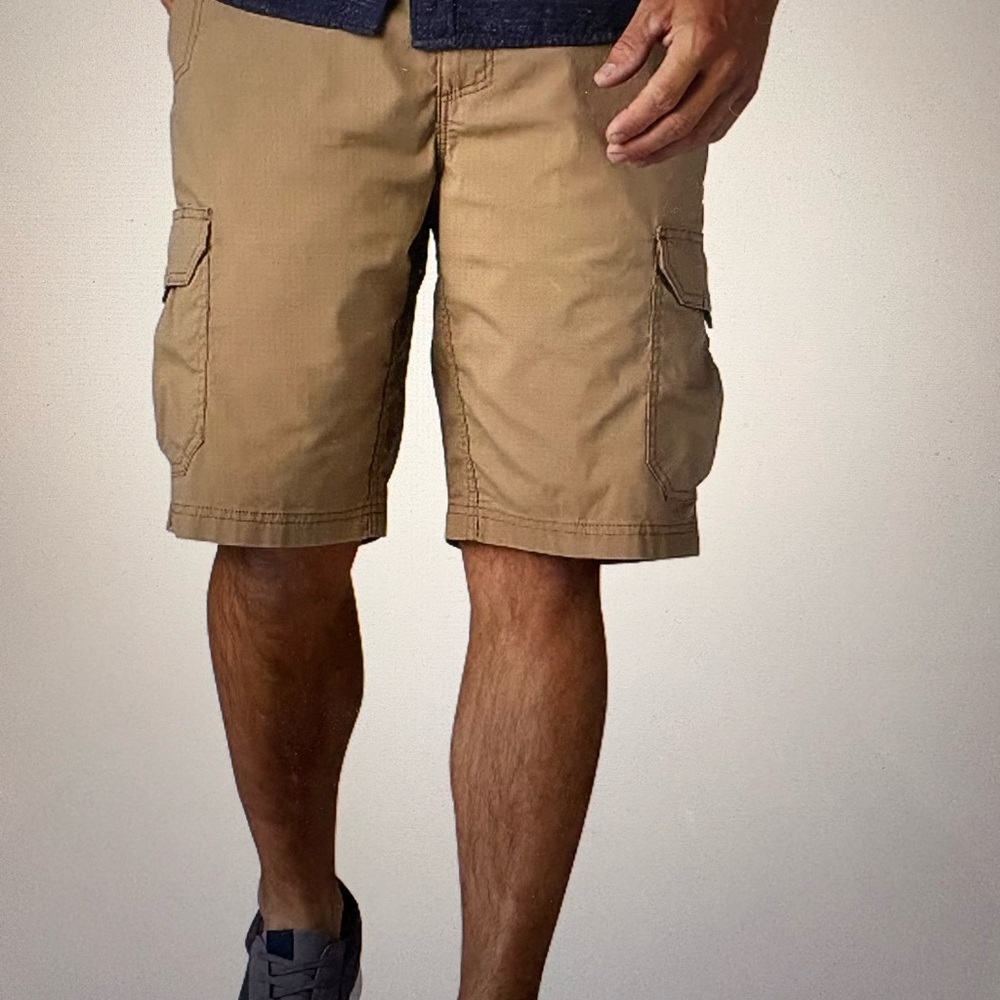 Men's Tan Cargo Shorts Lee Extreme Motion - Picture 2 of 4